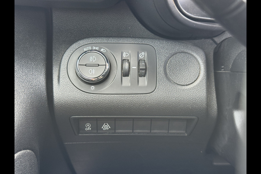 Opel Combo 1.5D 130PK Automaat L1 Climate Control Cruise Control Carplay Parkeersensoren Achter Trekhaak Camera