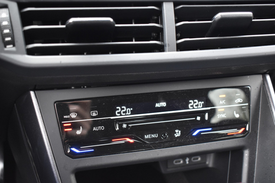 Volkswagen Polo 2.0 TSI 210PK DSG GTI-SPORT LED/CARPLAY/PDC
