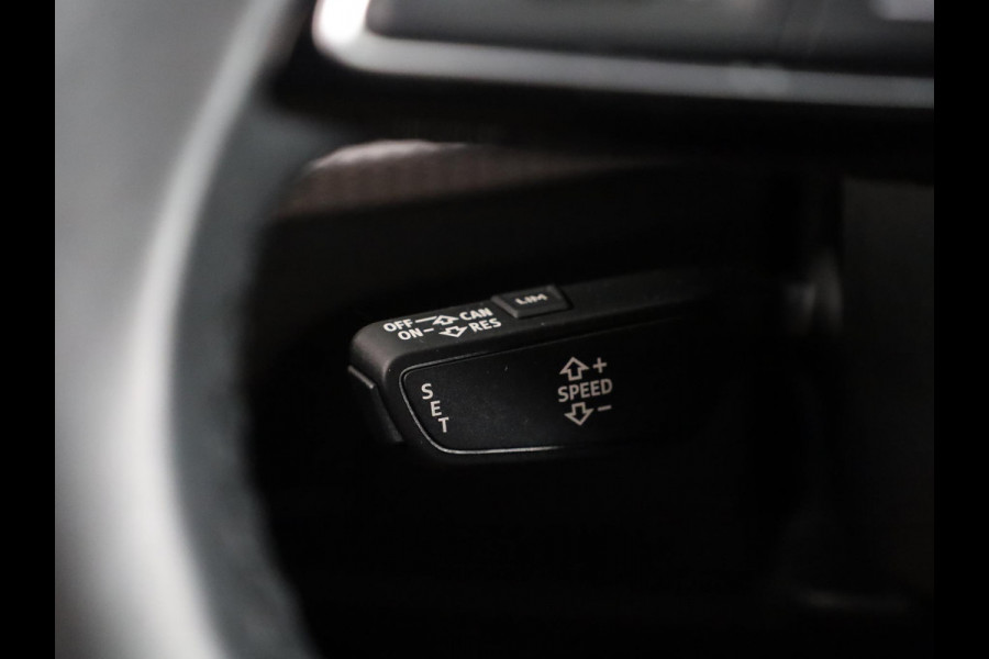 Audi Q2 35 TFSI Business Edition 150pk | Climatronic | Apple Carplay/Android Auto | Cuise control | LED koplampen | Lichtmetalen velgen 17" | Navigatiesysteem full map