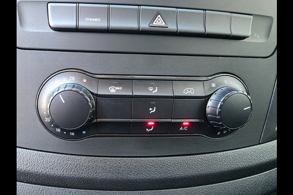 Mercedes-Benz eVito eVito 112 L2 Business Solution 60 kWh Achteruitrijcamera Airco  Stoelverwarming