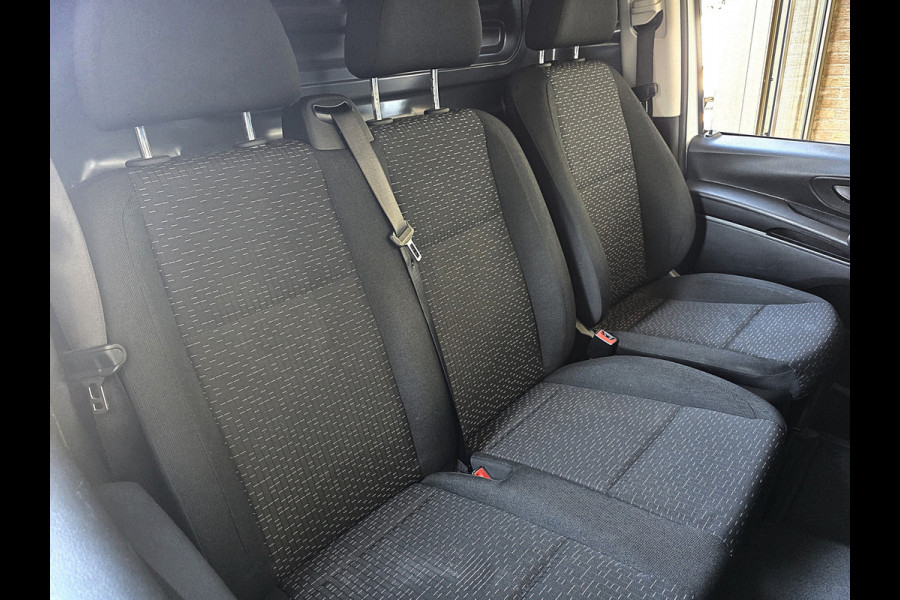 Mercedes-Benz eVito eVito 112 L2 Business Solution 60 kWh Achteruitrijcamera Airco  Stoelverwarming
