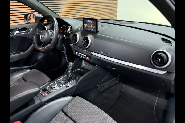 Audi A3 Sportback 1.5 TFSI CoD Sport S-Line Edition | Pano | Cruise | 18 Inch | Sportstoelen | LED | Navigatie | Trekhaak| NAP |