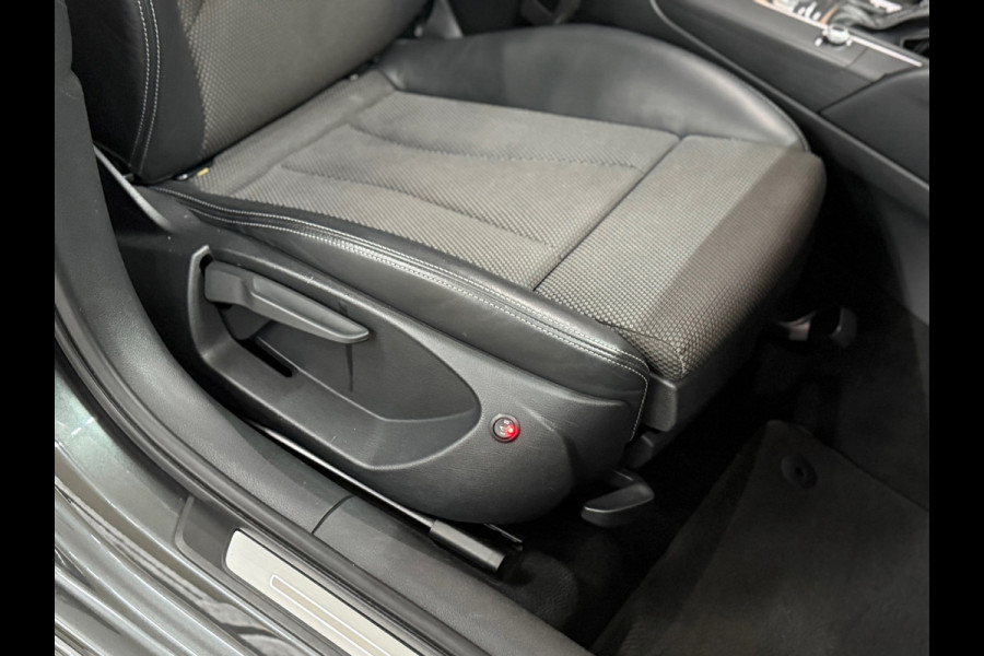 Audi A3 Sportback 1.5 TFSI CoD Sport S-Line Edition | Pano | Cruise | 18 Inch | Sportstoelen | LED | Navigatie | Trekhaak| NAP |