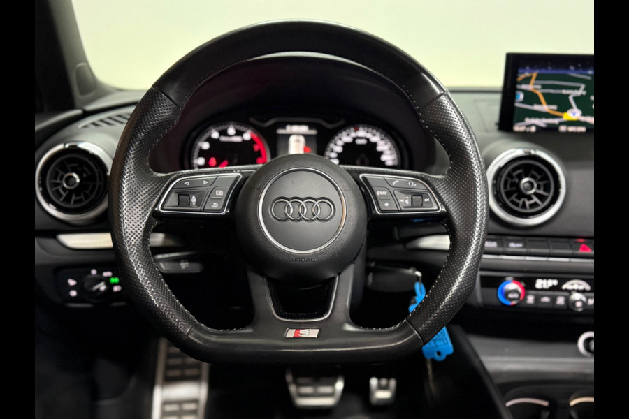 Audi A3 Sportback 1.5 TFSI CoD Sport S-Line Edition | Pano | Cruise | 18 Inch | Sportstoelen | LED | Navigatie | Trekhaak| NAP |