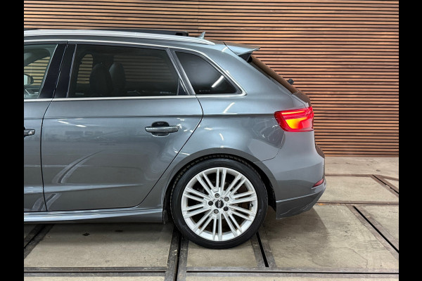 Audi A3 Sportback 1.5 TFSI CoD Sport S-Line Edition | Pano | Cruise | 18 Inch | Sportstoelen | LED | Navigatie | Trekhaak| NAP |