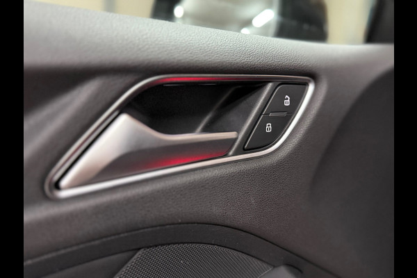 Audi A3 Sportback 1.5 TFSI CoD Sport S-Line Edition | Pano | Cruise | 18 Inch | Sportstoelen | LED | Navigatie | Trekhaak| NAP |
