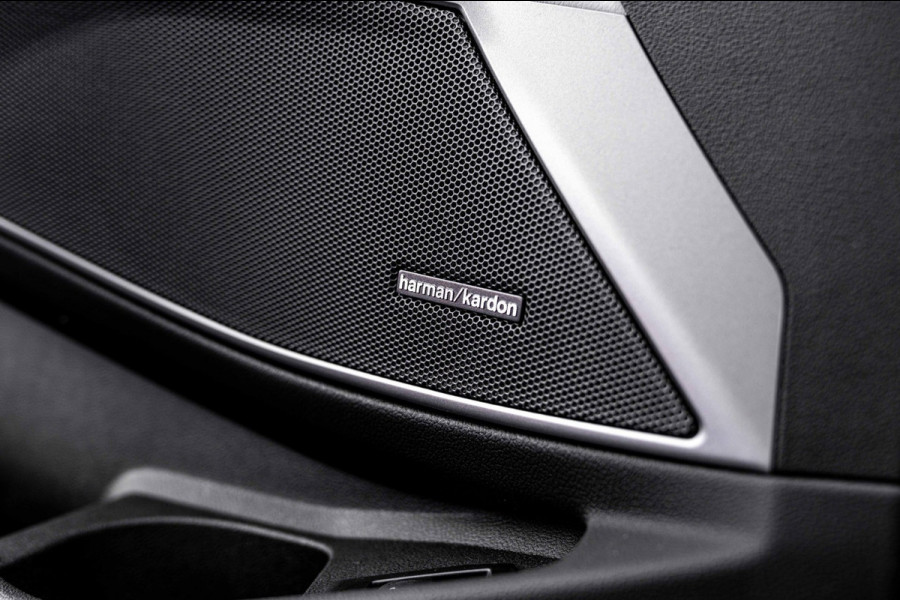 BMW 3 Serie M3 xDrive Competition 510 PK | Akrapovic | Carbon | Harman Kardon | Laser | 20''