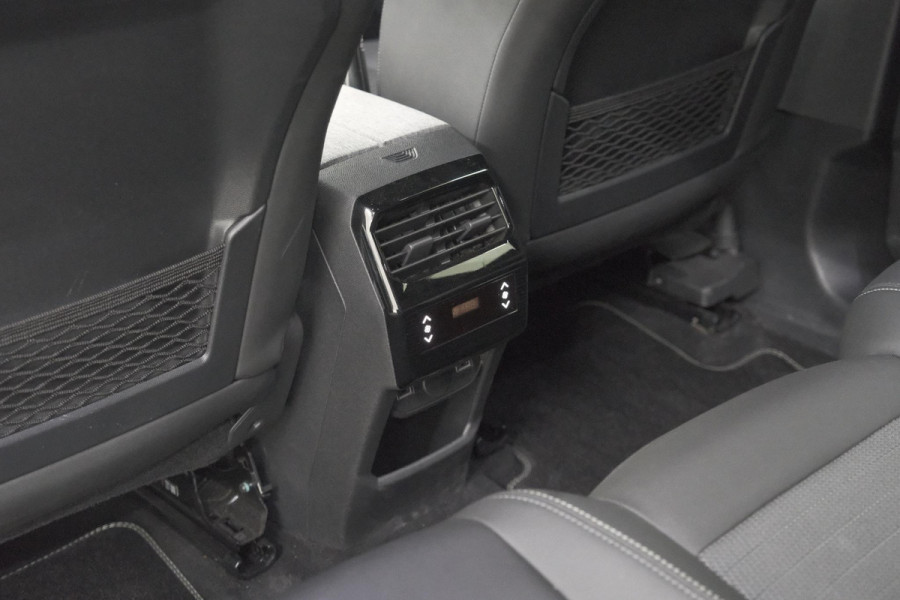 Peugeot 5008 1.2 Hybrid 145 GT 7p | Adaptieve Cruise Control | Camera | Elektrische Kofferklep | Stoelverwarming