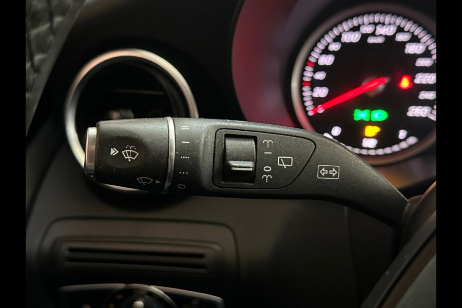 Mercedes-Benz C-Klasse Estate C200 Estate Avantgarde Automaat | LED|Trekhaak|Stoelverwarming|Navi|Camera|Elektrische Achterklep