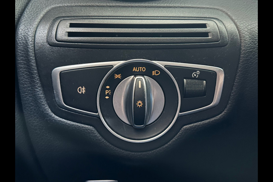 Mercedes-Benz C-Klasse Estate C200 Estate Avantgarde Automaat | LED|Trekhaak|Stoelverwarming|Navi|Camera|Elektrische Achterklep