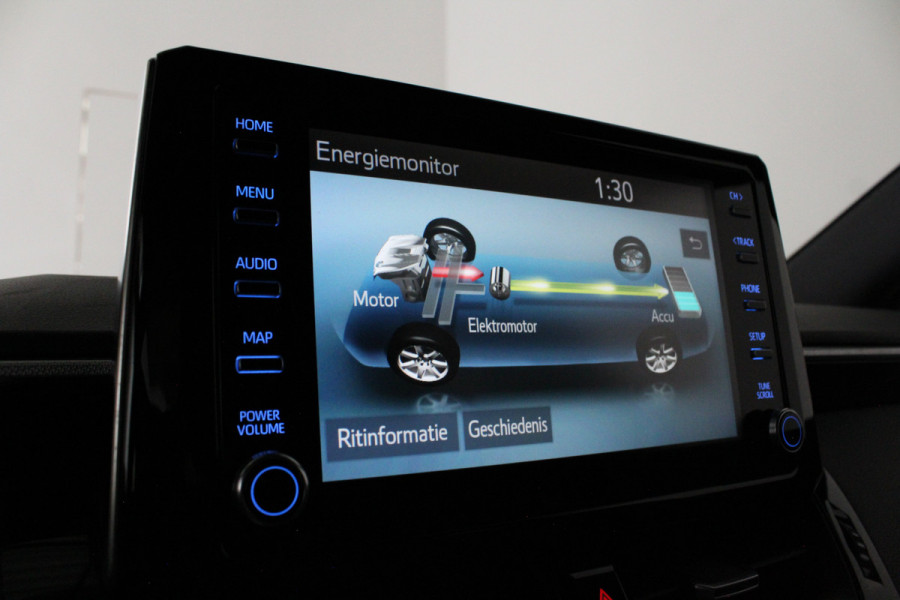 Toyota Corolla Touring Sports 1.8 Hybrid Business Plus > Camera/Stoelverwarming/ACC/Apple Carplay