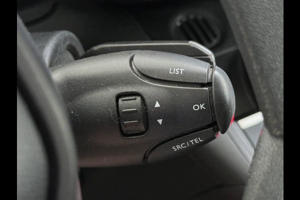 Peugeot Partner 1.2 PureTech Premium BENZINE, BPM vrij, Airco, Navigatie, Cruise Control, EX Lease