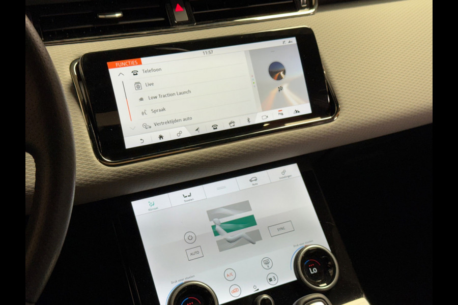 Land Rover Range Rover Evoque 1.5 P300e R Dynamic | Pano | Carplay | Camera | Stoelverwarming