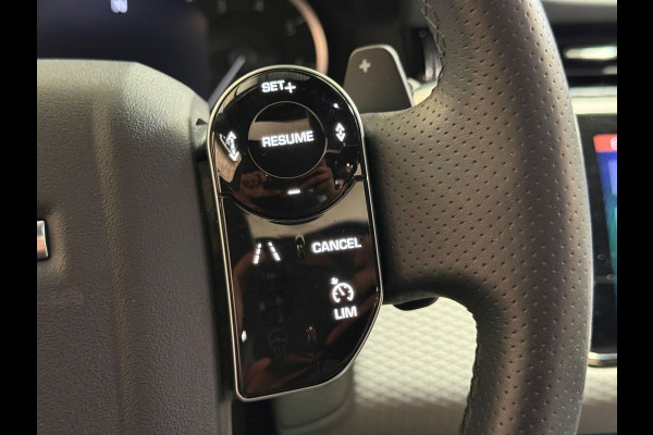 Land Rover Range Rover Evoque 1.5 P300e R Dynamic | Pano | Carplay | Camera | Stoelverwarming