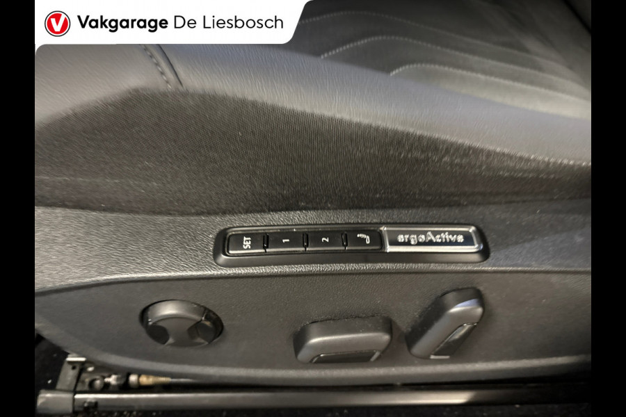 Volkswagen ID.5 Pro 77 kWh / Soh 95,2 / warmtepomp / trekhaak / head up / memory / carplay