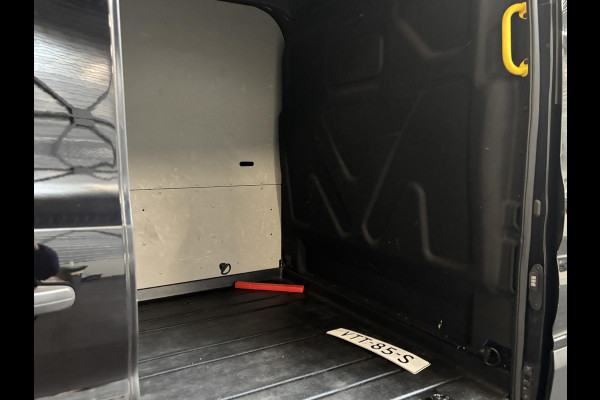 Ford Transit 330 2.0 TDCI L3H2 Trend Automaat Airco Navigatie Bluetooth Camera V+A DAB+ Cruise Control