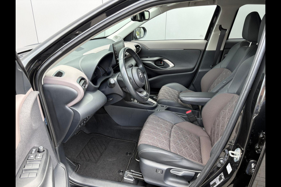 Toyota Yaris Cross 1.5 Hybrid Executive Navigatie/Camera/Elektr.-klep/Stoelverwarming