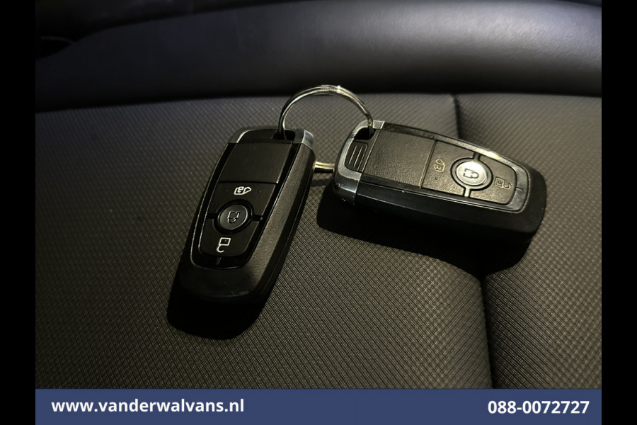 Ford Transit Custom 2.0 TDCI 136pk L2H1 Euro6 Airco | Camera | Navigatie | Apple Carplay | LED | Cruisecontrol Android Auto, 2800kg trekhaak, Parkeersensoren, Verwarmde voorruit, Bijrijdersbank