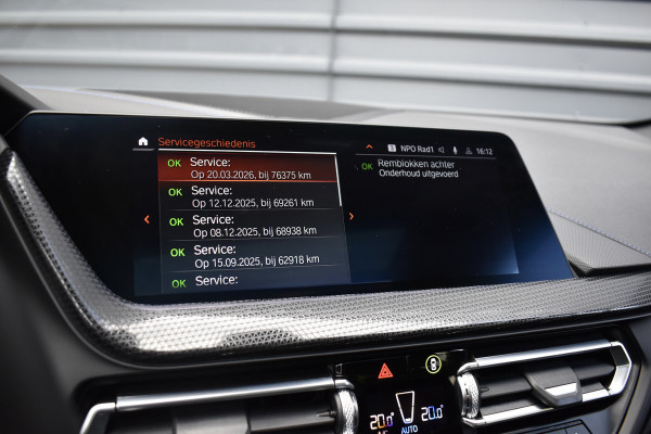 BMW 1 Serie M135i xDrive 306pk | Pano | Harman/Kardon | Head-Up | 19'' Wielen | Stuur + Stoelverwarming |
