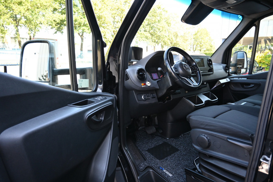 Mercedes-Benz Sprinter 519 CDI 3.0 V6 BE trekker MBUX navigatie, Geveerde stoel, Etc.