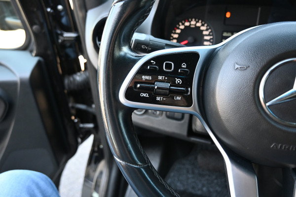 Mercedes-Benz Sprinter 519 CDI 3.0 V6 BE trekker MBUX navigatie, Geveerde stoel, Etc.