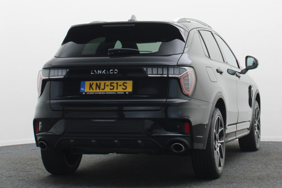 Lynk & Co 01 1.5 Plug-in Hybrid 360° Camera, Panoramadak, Apple Carplay, ACC, Keyless, Zwarte hemel,, LED, 20''