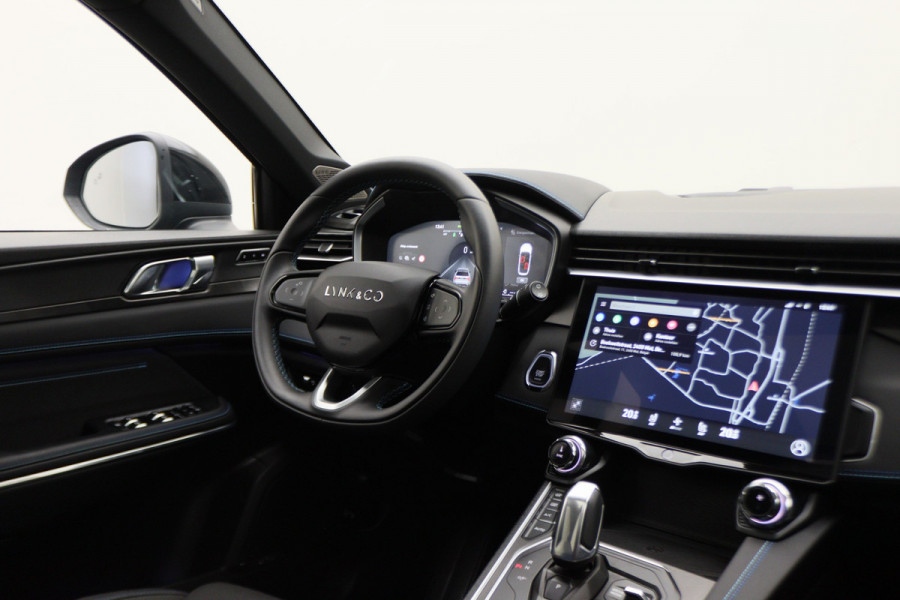 Lynk & Co 01 1.5 Plug-in Hybrid 360° Camera, Panoramadak, Apple Carplay, ACC, Keyless, Zwarte hemel,, LED, 20''