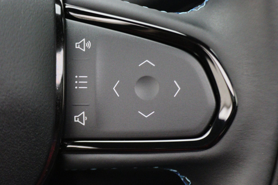Lynk & Co 01 1.5 Plug-in Hybrid 360° Camera, Panoramadak, Apple Carplay, ACC, Keyless, Zwarte hemel,, LED, 20''