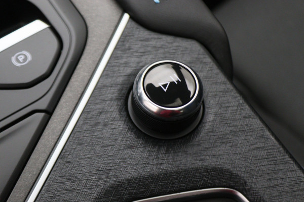 Lynk & Co 01 1.5 Plug-in Hybrid 360° Camera, Panoramadak, Apple Carplay, ACC, Keyless, Zwarte hemel,, LED, 20''