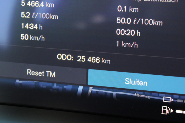 Volvo XC60 2.0 T6 Plug-in hybrid AWD Plus Black Edition | Panoramadak | H/K | Camera | Leder