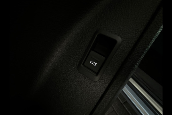 Audi Q3 35 TFSI Pro Line Pano|Camera|Stoelverwarming|Dodehoek|Keyless|ACC|Lane Assist