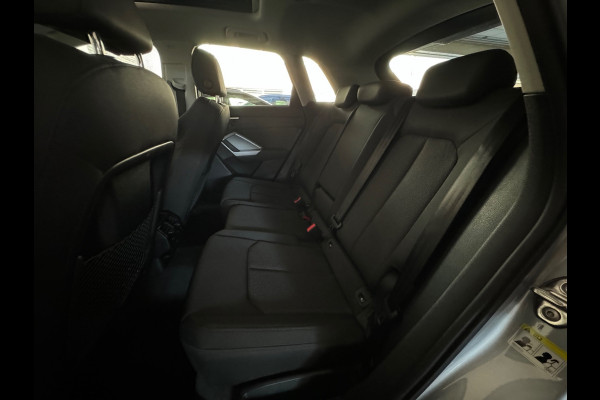 Audi Q3 35 TFSI Pro Line Pano|Camera|Stoelverwarming|Dodehoek|Keyless|ACC|Lane Assist