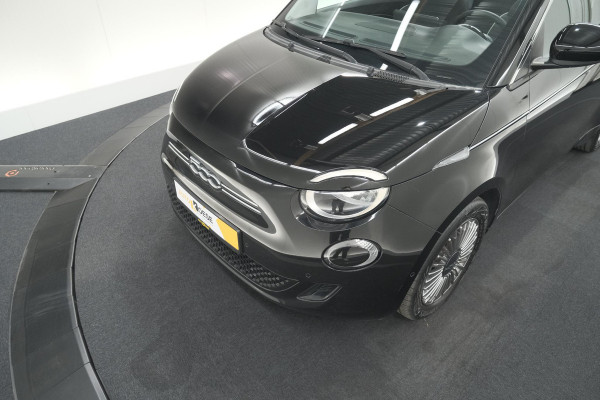 Fiat 500C Icon 42 kWh | 95,7% SOH | Convenience Pack | Camera | Dodehoekdetectie | Stoelverwarming