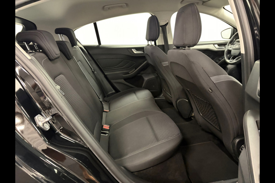 Ford Focus 1.0 EcoBoost Trend Edition Business*NAP*Airco*Trekhaak*PDC*