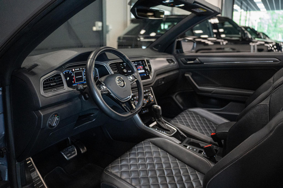 Volkswagen T-Roc Cabrio 1.5 TSI R-Line *BEATS Sound-systeem / Winterpakket / LED-Koplamp / Black-Style / Leerpakket Vienna / Keyless*
