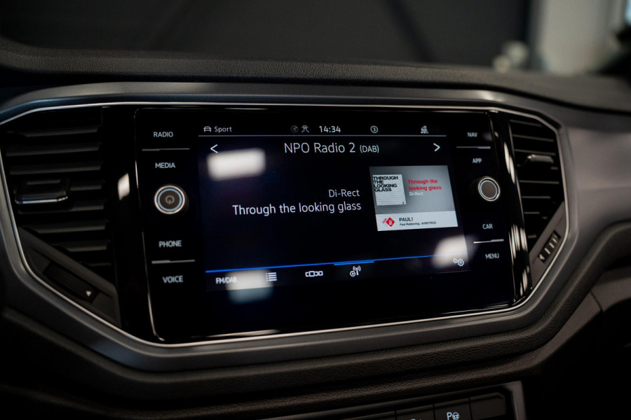 Volkswagen T-Roc Cabrio 1.5 TSI R-Line *BEATS Sound-systeem / Winterpakket / LED-Koplamp / Black-Style / Leerpakket Vienna / Keyless*