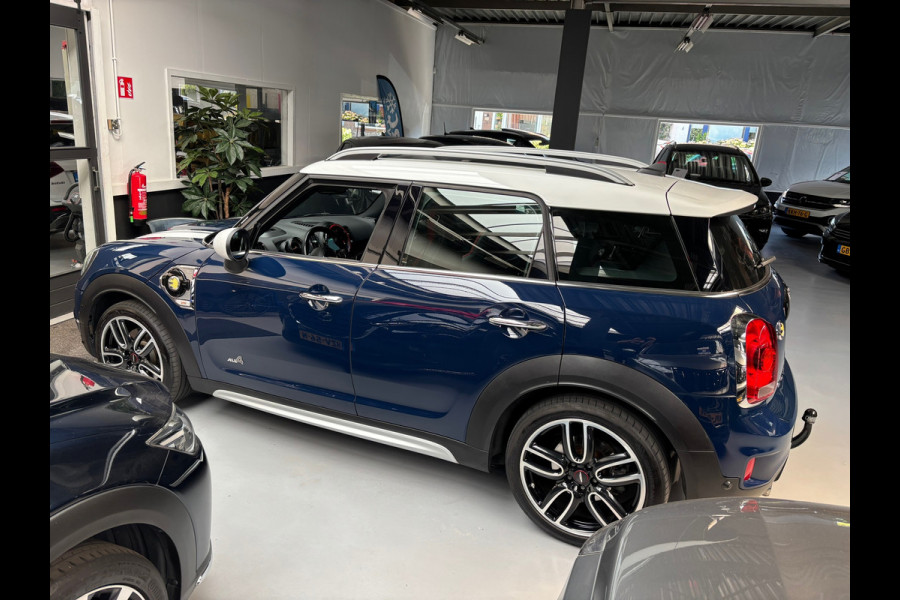 MINI Countryman 1.5 Cooper S E ALL4 John Works / Camera / Pano / Navi