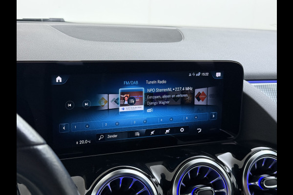 Mercedes-Benz EQA 250 Business Solution Luxury 67kWh SOH 96% Adap.Cruise Camera Stoelverwarming Elek.Achterklep Navi Pdc lmv Led DAB USB All-Season Banden Distronic plus Advanced pakket Licht en zichtpakket 1e Eigenaar Origineel Nederlandse Auto