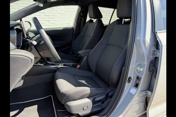 Toyota Corolla Touring Sports 1.8 Hybrid Team D | ACC | CarPlay | Camera | LED | DAB+ | 17 inch