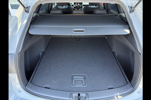 Toyota Corolla Touring Sports 1.8 Hybrid Team D | ACC | CarPlay | Camera | LED | DAB+ | 17 inch
