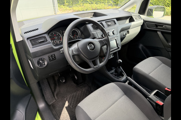 Volkswagen Caddy 2.0 TDI / L1H1 / 1e EIG. / UNIEK 28.975 KM! / INRICHTING / TREKHAAK / IMPERIAAL / NAVI / CARPLAY / CRUISE