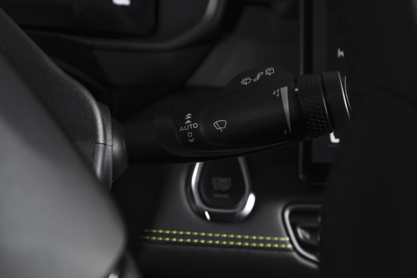 Lynk & Co 01 1.5 PHEV Core | Dig. Cockpit | Adapt. Cruise | Stoelverw. | PDC | Camera | NAV + App. Connect | ECC | DAB | LM 19" | 5763