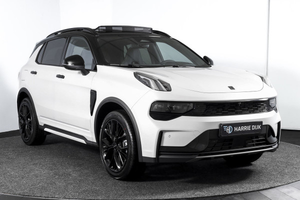 Lynk & Co 01 1.5 PHEV 276 PK More | S/K-panodak | Dig. Cockpit | Stoel-+Stuurverw. | 360 Camera | Adapt. Cruise | Memory | Elek. klep | LM 20" | 2650