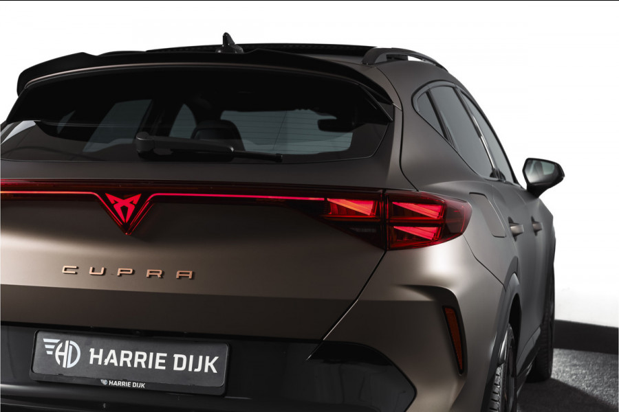 CUPRA Formentor 1.5 TSI e-Hybrid 272 PK VZ Extreme | Maxton Design | Bronze Matt | S/K-Panodak | Sennheiser | Elek. stoelen | Matrix LED | Adapt. Cruise | Stoel-+stuurverw. | Camera | NAV+App. Connect | Elek. Klep | LM 19" | 8666