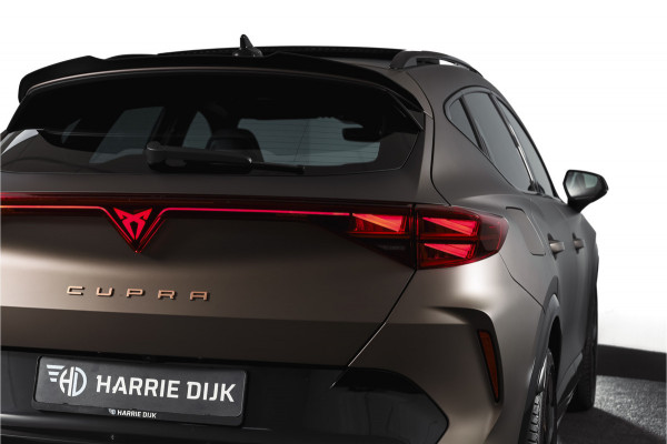 CUPRA Formentor 1.5 TSI e-Hybrid 272 PK VZ Extreme | Maxton Design | Bronze Matt | S/K-Panodak | Sennheiser | Elek. stoelen | Matrix LED | Adapt. Cruise | Stoel-+stuurverw. | Camera | NAV+App. Connect | Elek. Klep | LM 19" | 8666