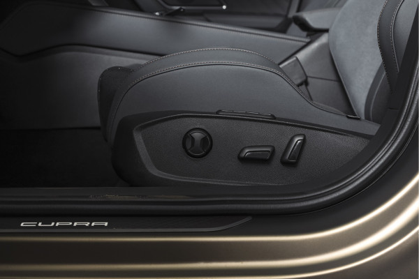 CUPRA Formentor 1.5 TSI e-Hybrid 272 PK VZ Extreme | Maxton Design | Bronze Matt | S/K-Panodak | Sennheiser | Elek. stoelen | Matrix LED | Adapt. Cruise | Stoel-+stuurverw. | Camera | NAV+App. Connect | Elek. Klep | LM 19" | 8666
