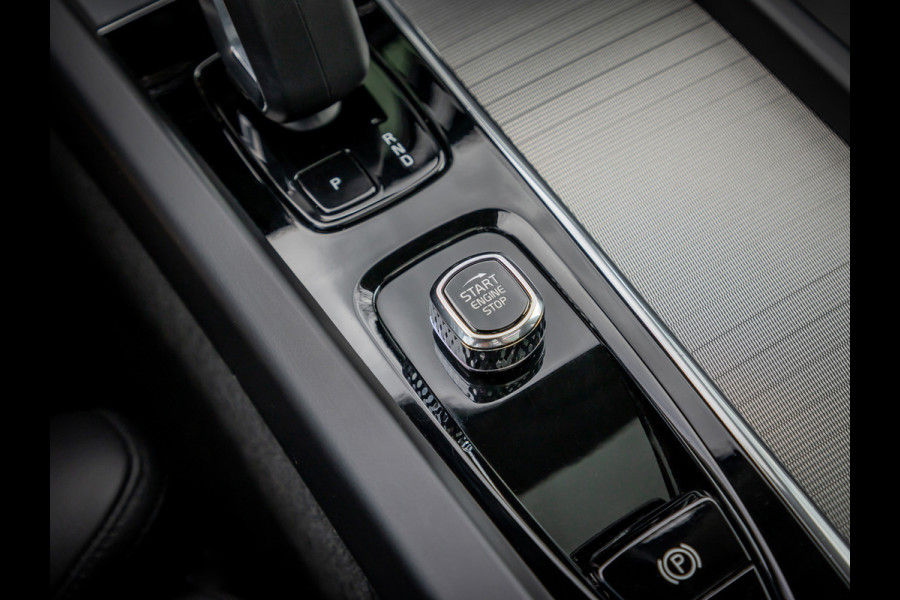Volvo XC60 2.0 T6 Plug-in hybrid AWD Plus Bright | Panoramadak | Dealeronderhouden