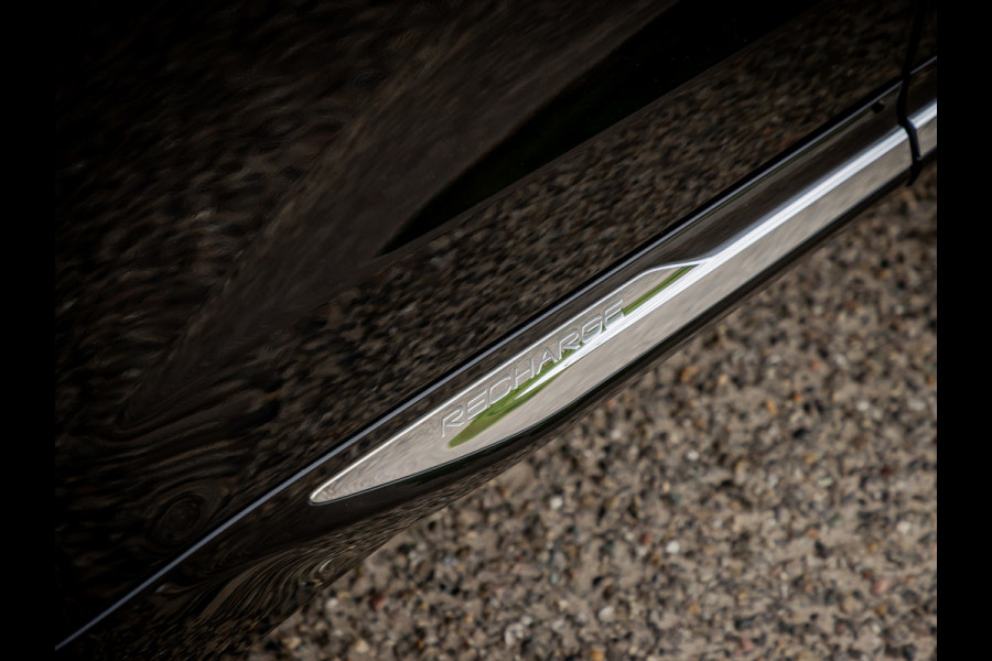 Volvo XC60 2.0 T6 Plug-in hybrid AWD Plus Bright | Panoramadak | Dealeronderhouden