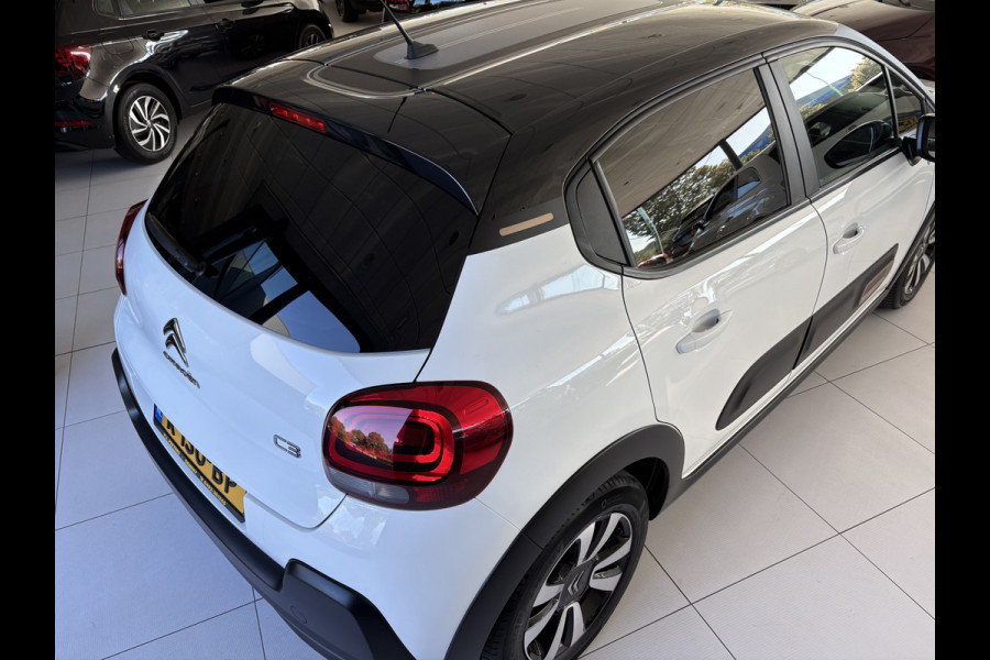 Citroën C3 1.2 PureTech C-Series Airco - Apple carplay - Bluetooth - Cruise control - Licht metalen velgen 16 inch - Navigatiesysteem - Radio - Stuur multifunctioneel - Led verlichting - Mistlampen - Start/stop systeem - Elektrische ramen - Extra getint glas achter