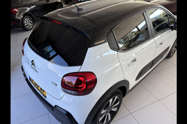 Citroën C3 1.2 PureTech C-Series Airco - Apple carplay - Bluetooth - Cruise control - Licht metalen velgen 16 inch - Navigatiesysteem - Radio - Stuur multifunctioneel - Led verlichting - Mistlampen - Start/stop systeem - Elektrische ramen - Extra getint glas achter